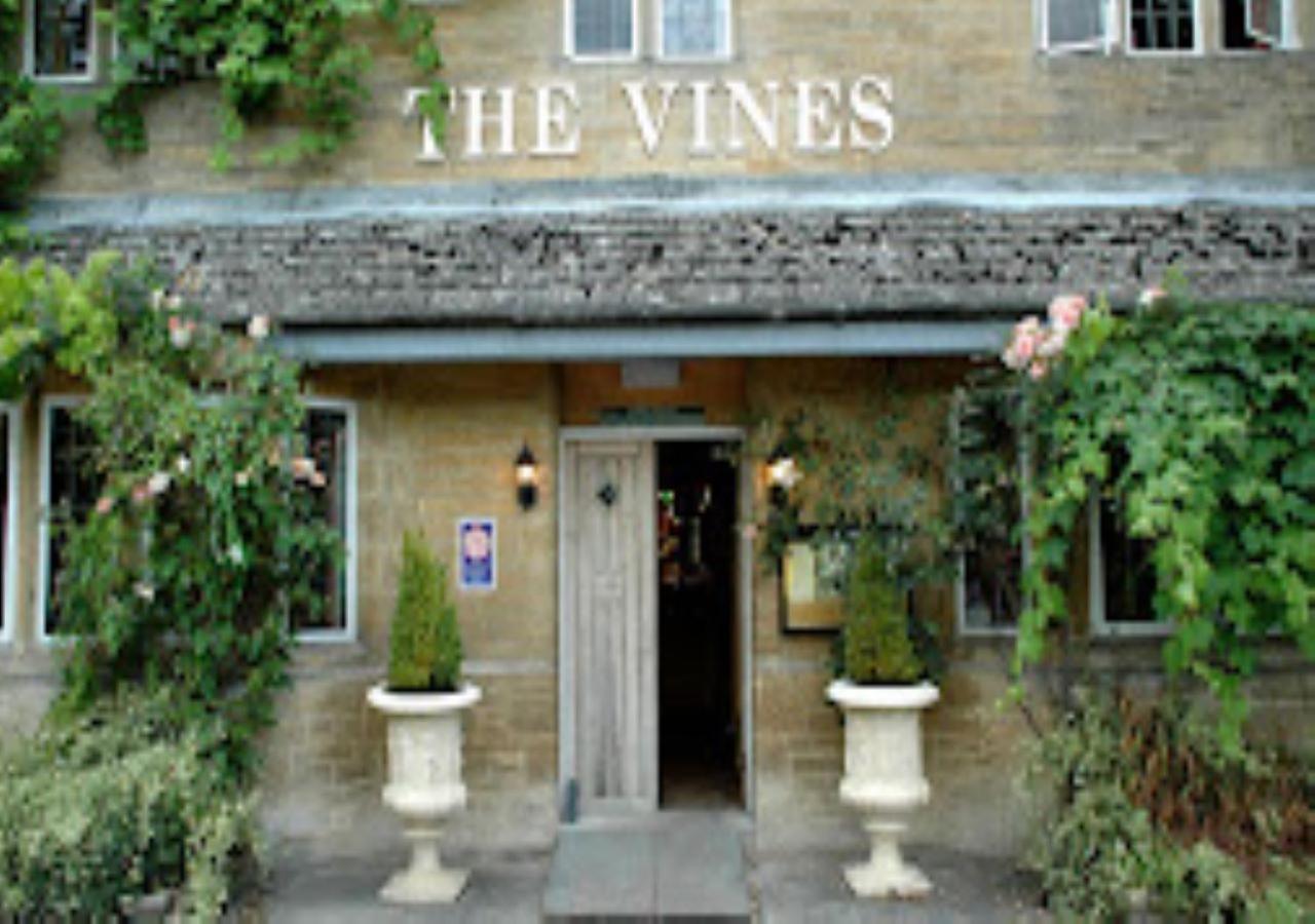 The Vines Hotel Alvescot Exterior photo